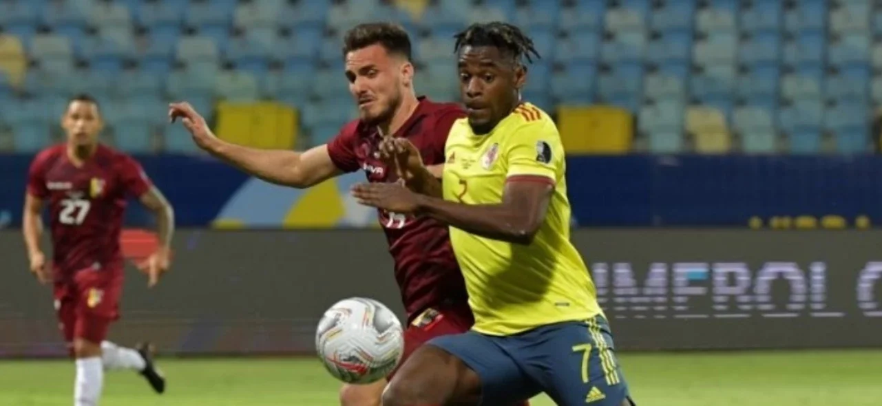 Duván Zapata, delantero de la selección Colombia. / Foto: AFP