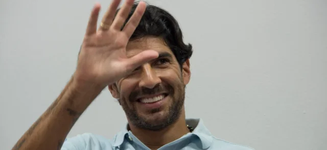 Sebastián Abreu se retiró del fútbol / AFP