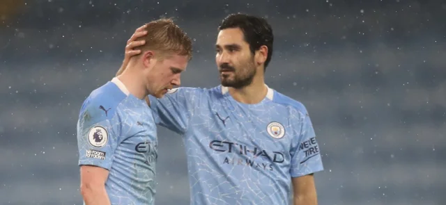 De Bruyne sufrió un fuerte golpe en la final de la Champions League / Foto AFP