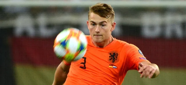 De Ligt sufre lesión en aductores / Foto AFP