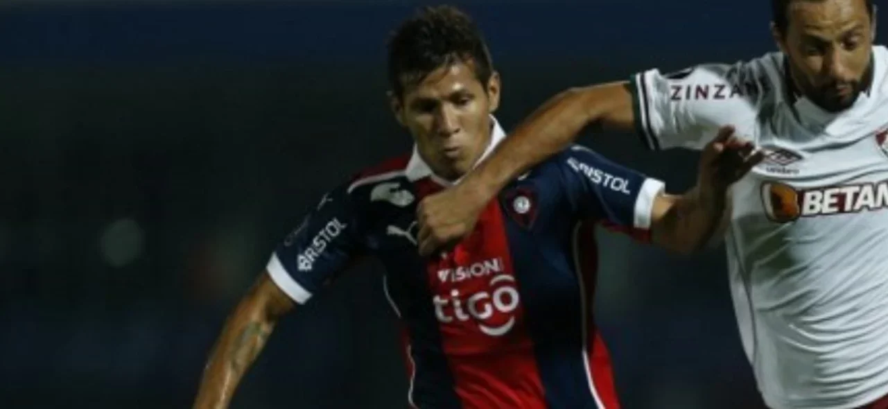 Rafael Carrascal, volante de Cerro Porteño/ AFP Rafael Carrascal, volante de Cerro Porteño/ AFP