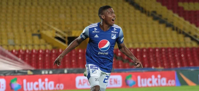 Émerson Rodríguez se fracturó el quinto metatarsiano del pie derecho. / Foto: VizzorImage - Felipe Caicedo