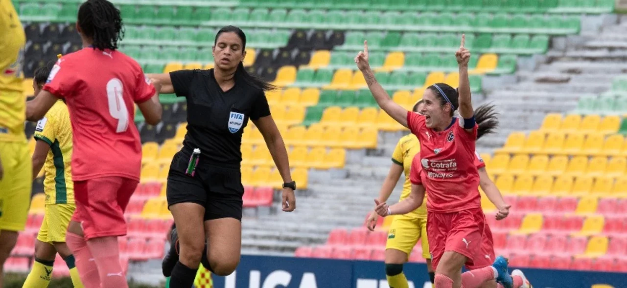 Montoya celebra el doblete ante Bucaramanga / Foto VizzorImage