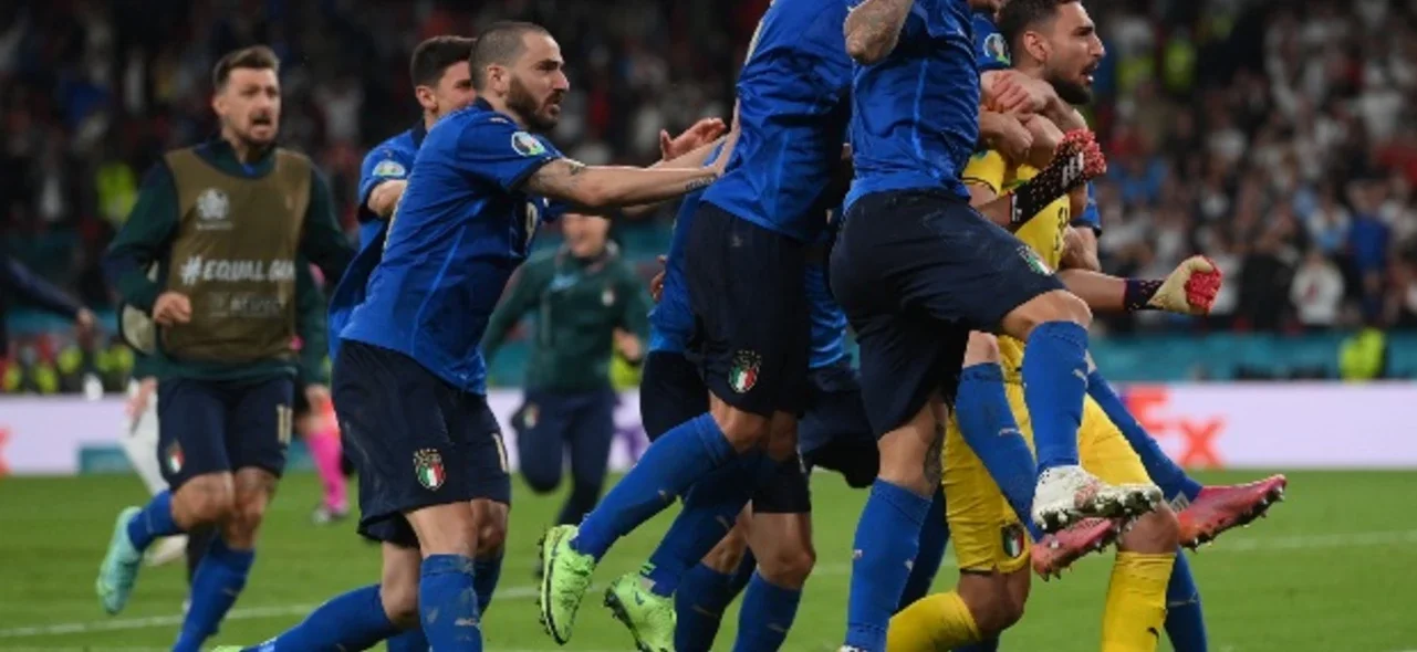 Italia celebra el título de Eurocopa / Foto AFP