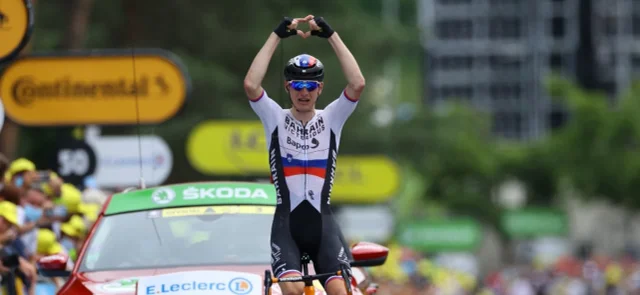 Momento de la llegada de Mohoric / Foto AFP