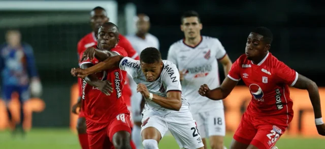 América vs. Atlético Paranaense / Foto AFP