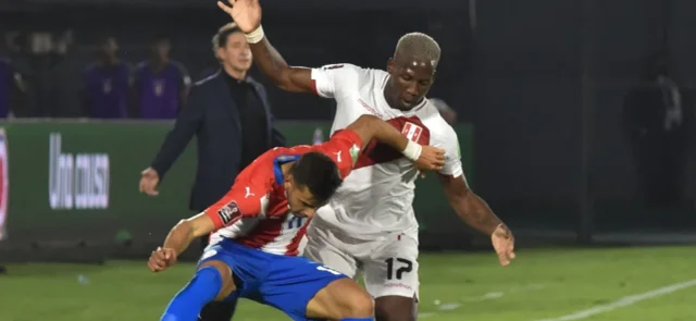 Perú vs Paraguay en Eliminatorias / Foto AFP