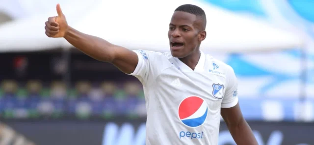 Felipe Román, lateral de Millonarios/ Vizzorimage