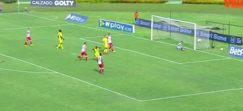 Rodríguez evitó el gol de Bucaramanga