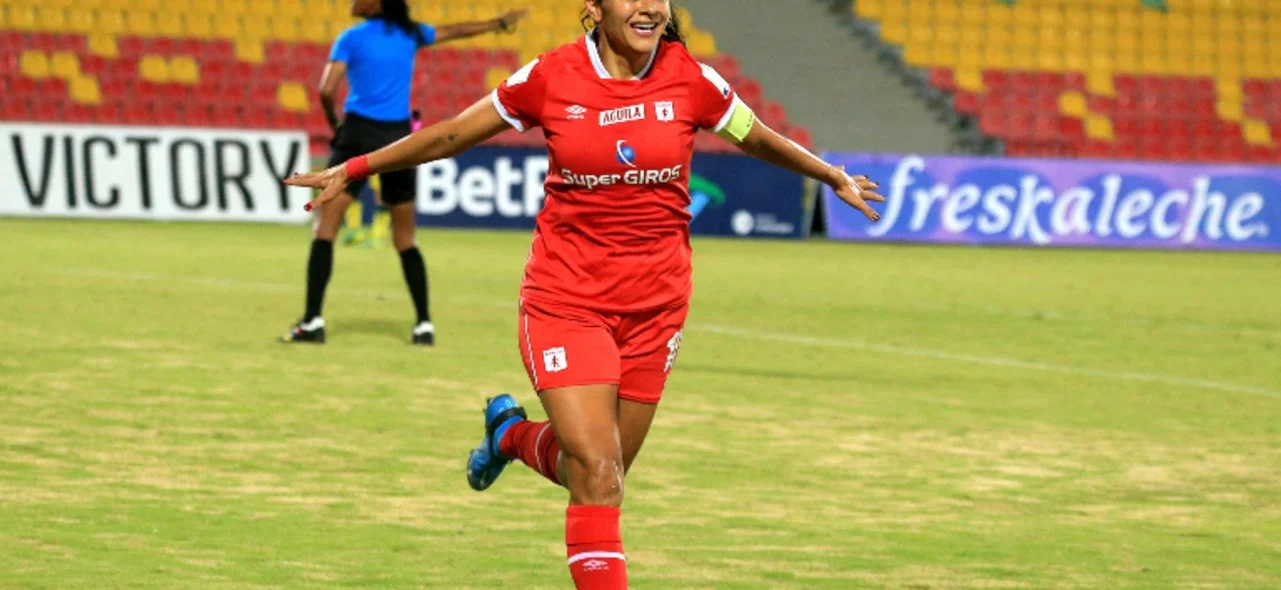 América derrotó a Real Santander pero no le alcanzó para clasificar. Foto: VizzorImage / Jaime Moreno