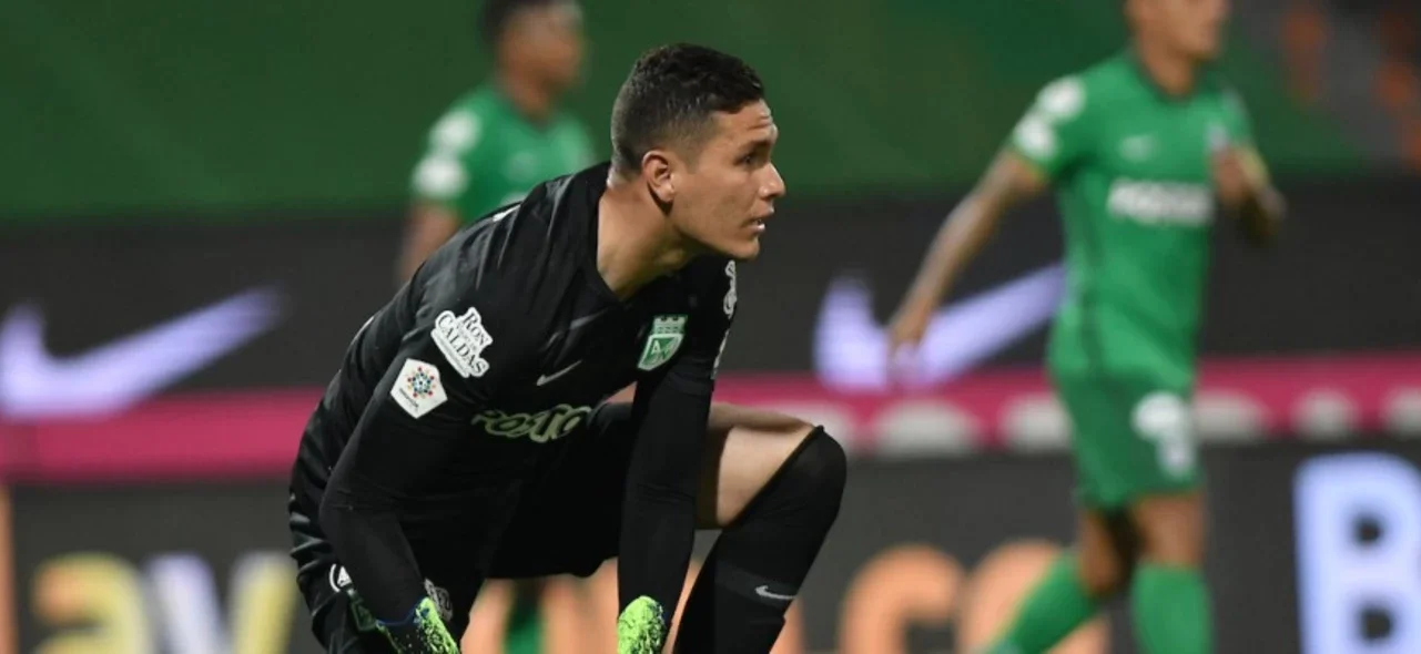 Aldair Quintana, arquero de Nacional | VizzorImage - Luis Benavides