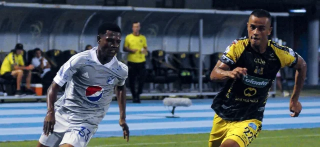 Alianza Petrolera terminó con 9 jugadores el partido de ida/ Vizzorimage - Jose D. Martinez