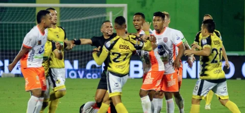 Alianza Petrolera suma 10 puntos/ Vizzorimage