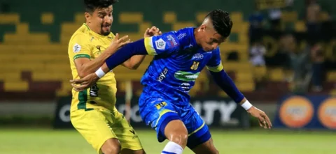 Bucaramanga recibió a Alianza Petrolera en la fecha 7 de la Liga BetPlay Dimayor / VizzorImage / Jaime Moreno
