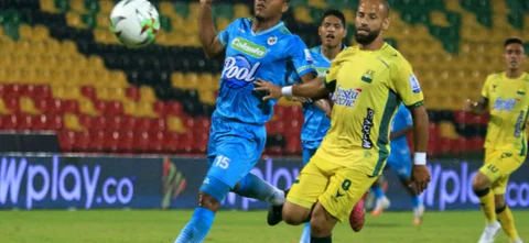 Bucaramanga recibió a Jaguares de Córdoba en la fecha 4 de la Liga BetPlay / Foto VizzorImage / Jaime Moreno