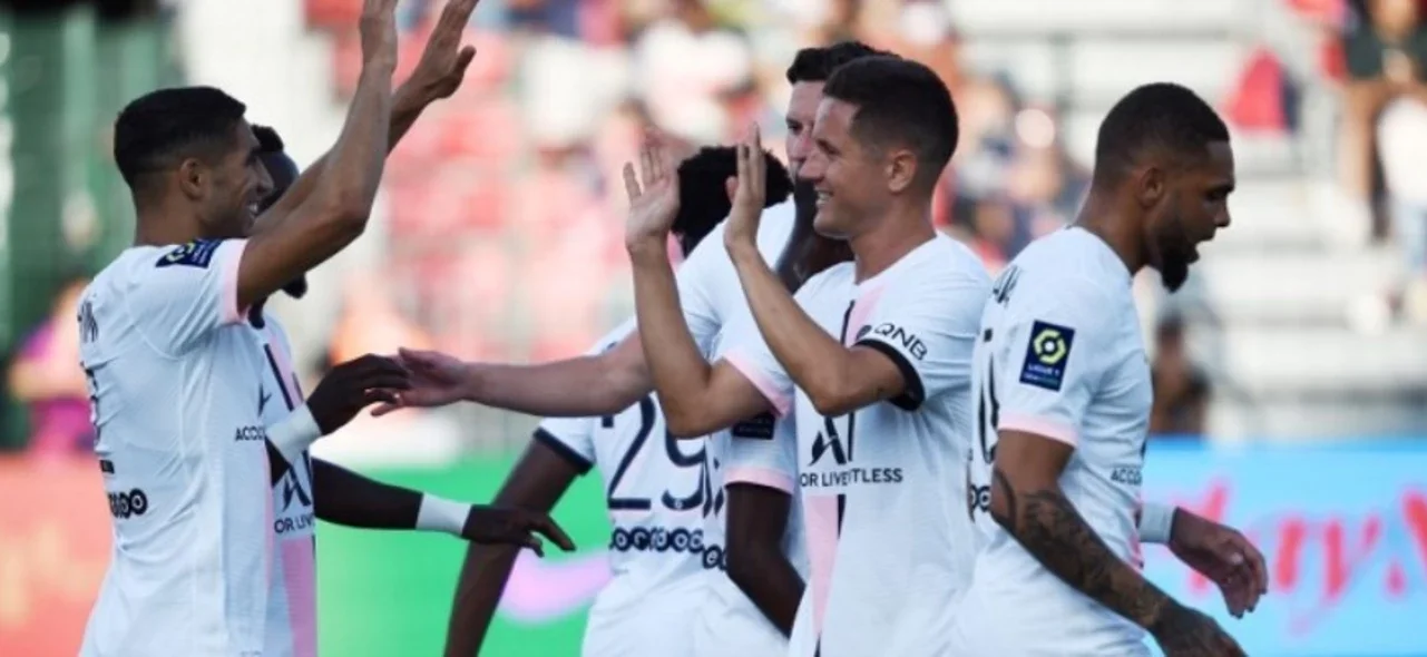 Hakimi debutó con gol/ AFP