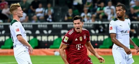 Julian Nagelsmann debutó en el banquillo de Bayern Múnich/ AFP