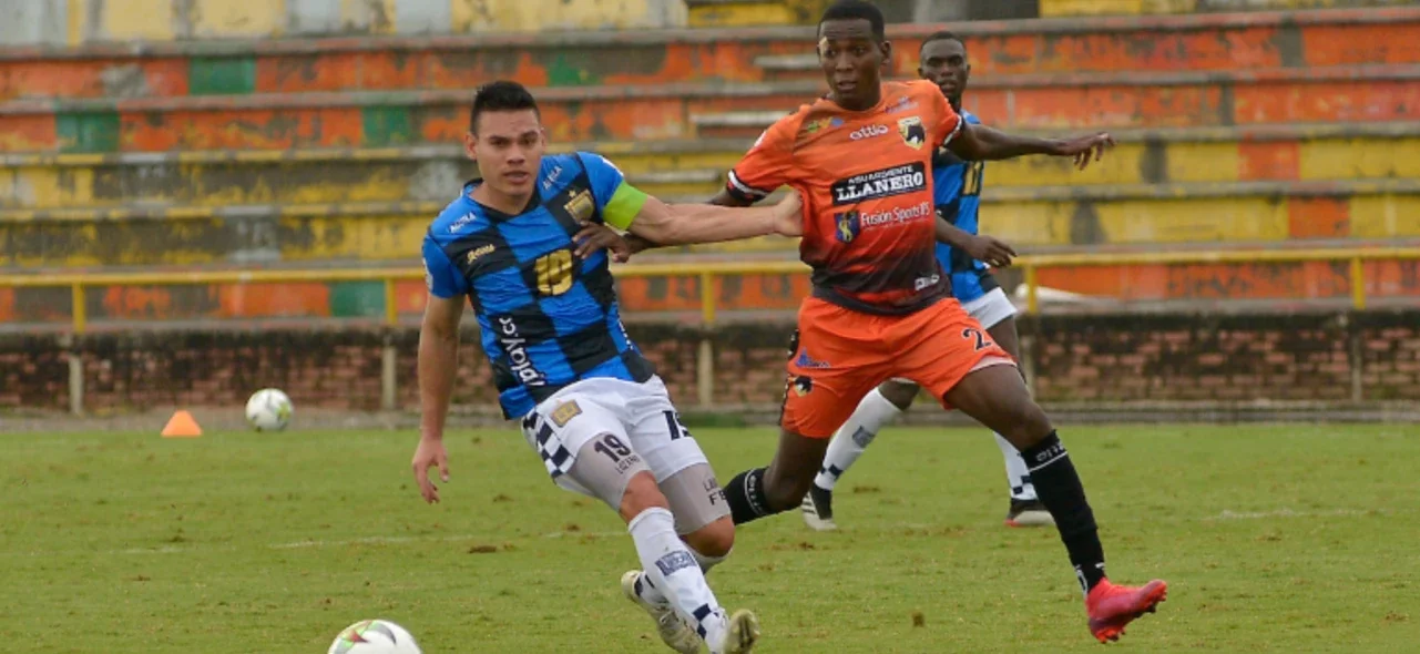 Llaneros vs Boyacá Chicó | VizzorImage / Juan Herrera