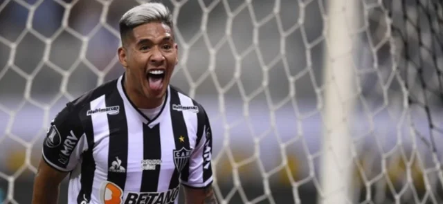 El argentino Matías Zaracho abrió el marcador/AFP