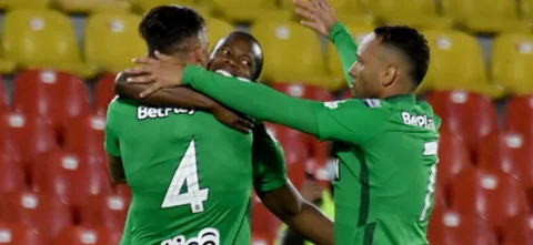 Nacional derrotó 0-1 a Santa Fe en El Campín. /Foto: VizzorImage - Luis Ramírez