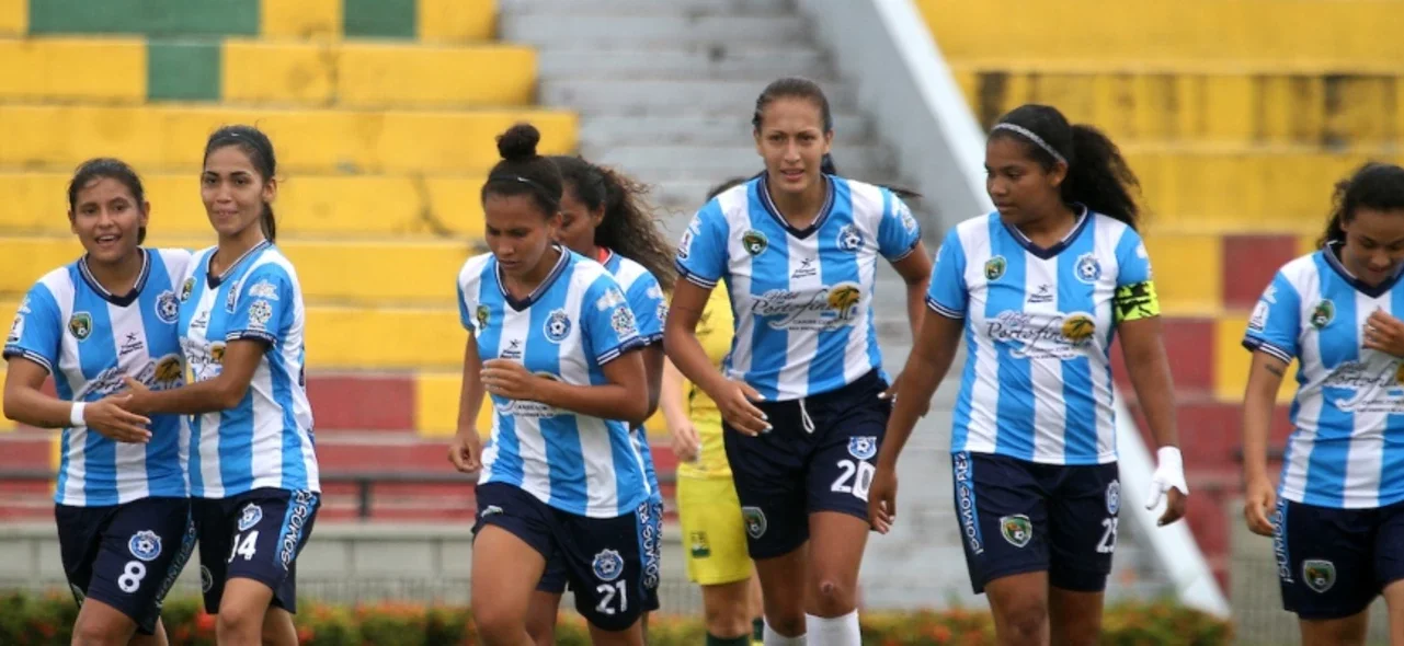 Real Santander venció 1-2 a Bucaramanga. / Foto: VizzorImage - Jaime Moreno