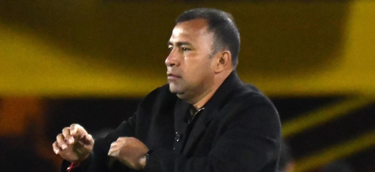 Habla Harold Rivera, técnico de Santa Fe/ Foto: VizzorImage / Luis Ramirez