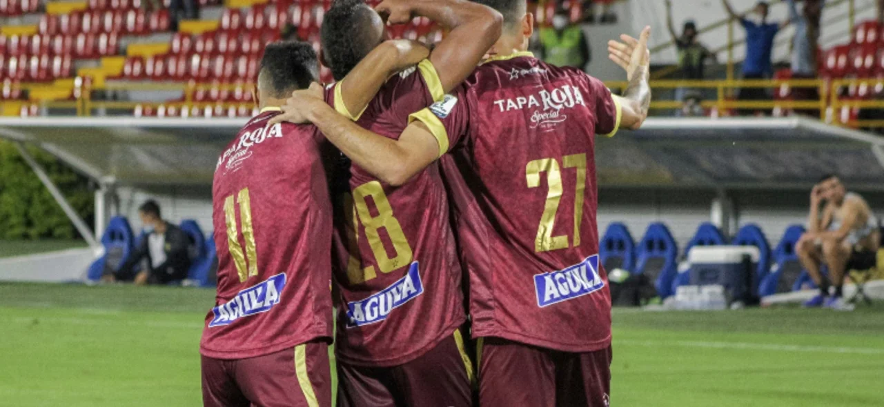 Tolima recibió a Alianza Petrolera en la ida de la Copa BetPlay Dimayor / Foto: VizzorImage / Juan Torres