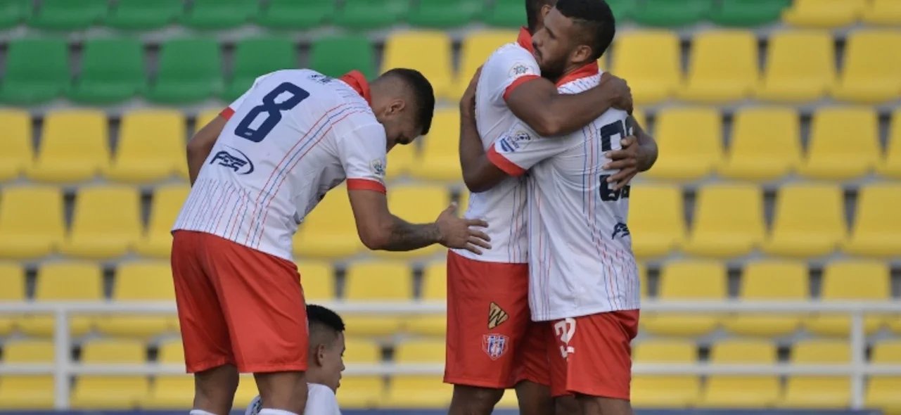 Unión Magdalena superó 0-2 a Boca Juniors de Cali. / Foto: VizzorImage - Gabriel Aponte