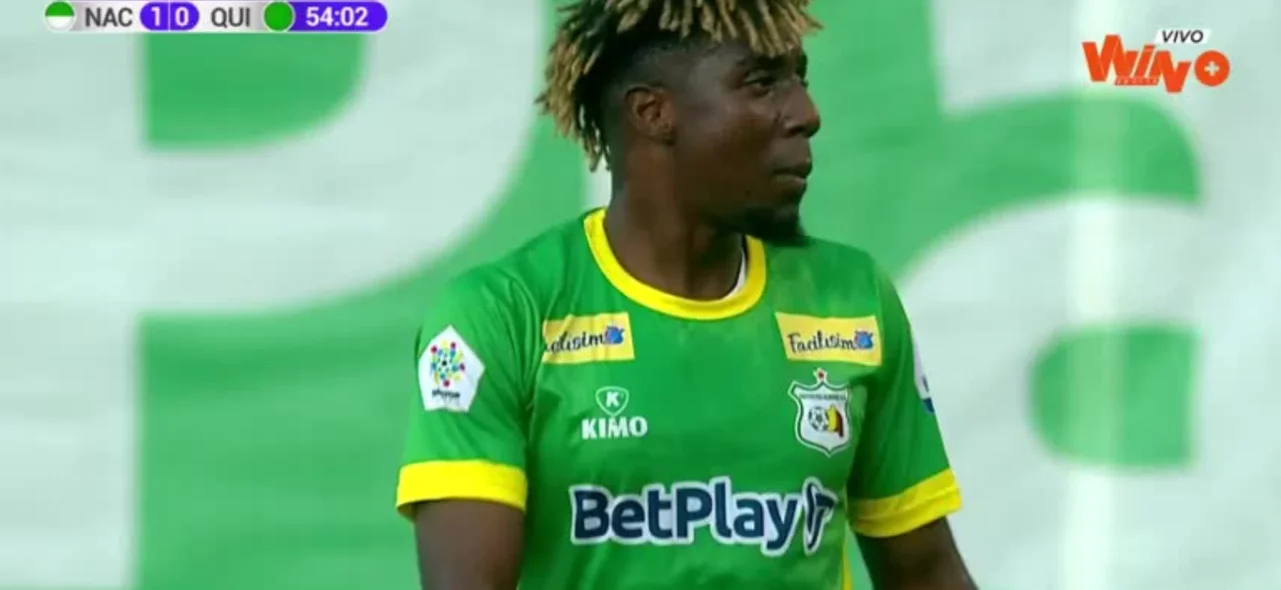 Se anuló la jugada de gol de Quindío por fuera de lugar.