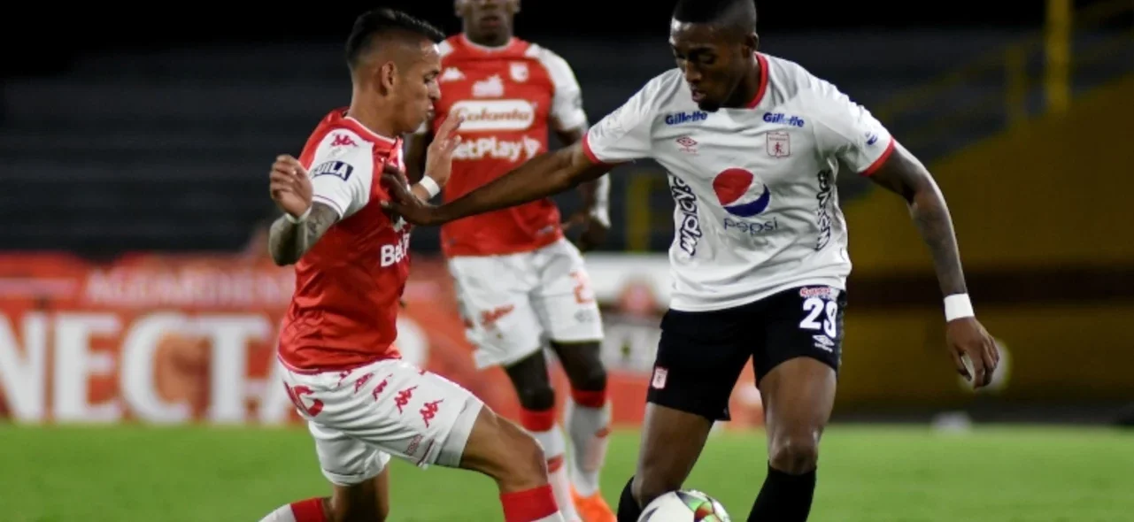 Santa Fe y América empataron a un gol | Foto VizzorImage