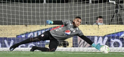 Graterol, uno de los protagonistas en el arco / VizzorImage