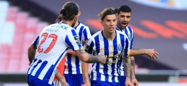 Matheus Uribe guio la goleada de Porto / AFP