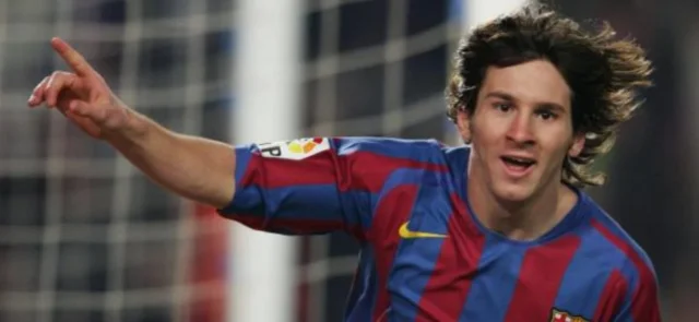 Messi y su primer gol con Barcelona / AFP