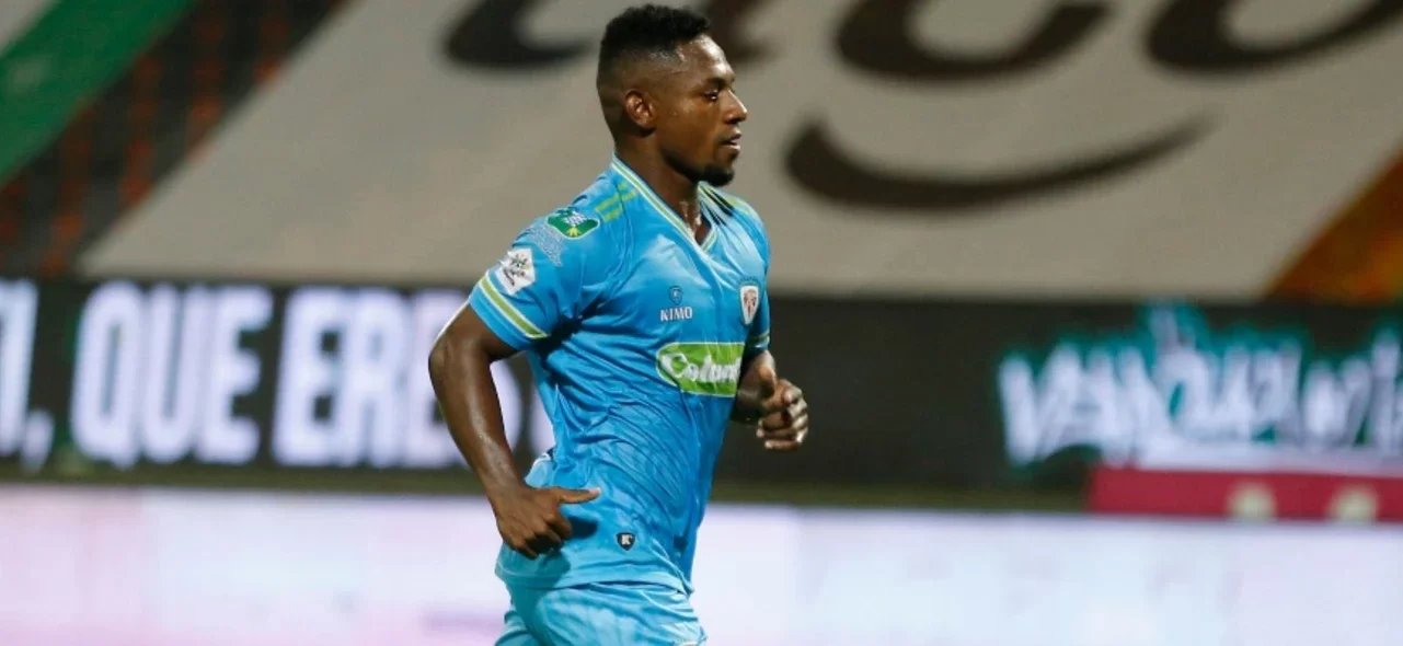 Pablo Rojas fue la figura de Jaguares sobre Bucaramanga / Foto VizzorImage