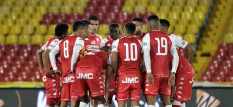Santa Fe previo al inicio del juego ante Millonarios / Foto VizzorImage