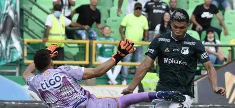 Teófilo Gutiérrez vs. Viera / Foto VizzorImage