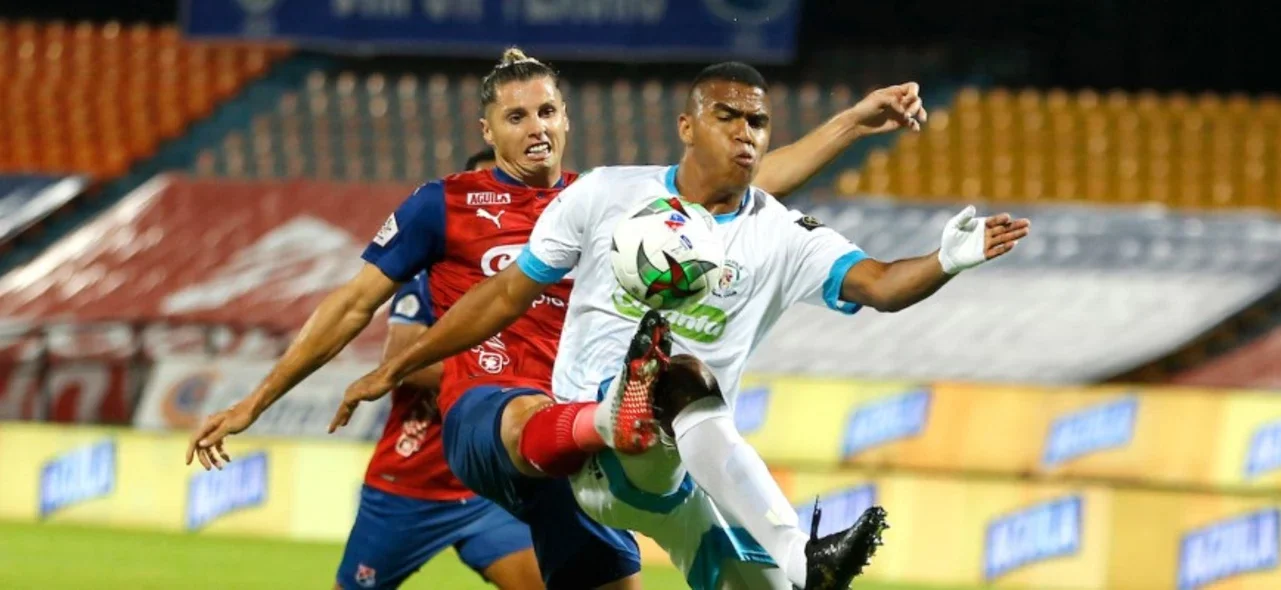 Jaguares solo ha vencido una vez a Medellín/ Vizzorimage