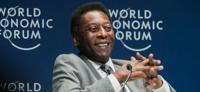 Pelé fue operado de un tumor en el colon. / Foto: AFP