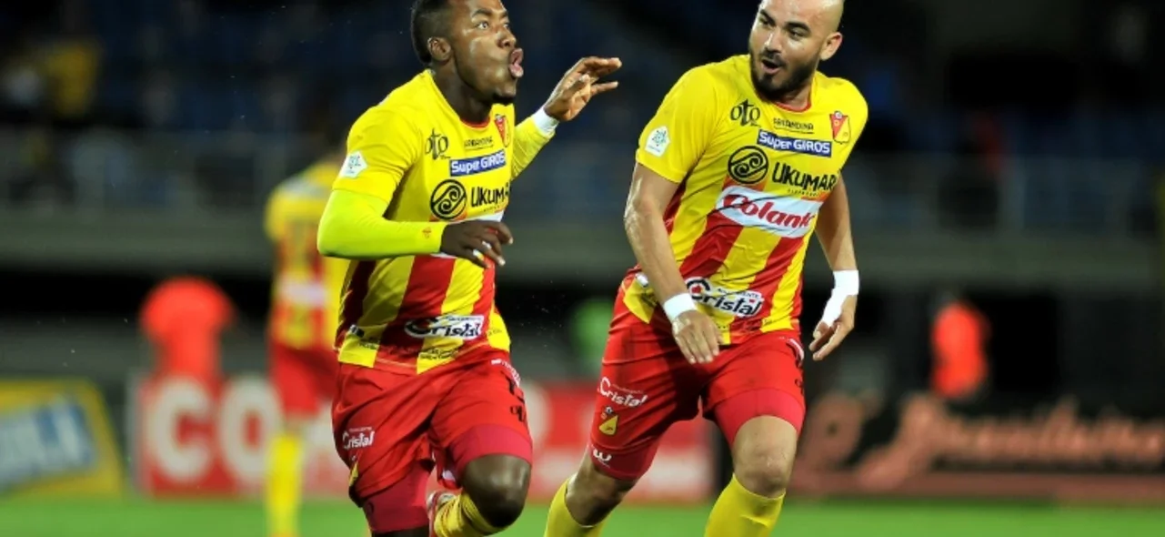 Pereira se impuso 2-1 desde el punto penal. / Foto: VizzorImage - Ricardo Vejarano