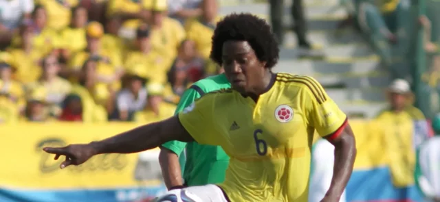 Carlos la 'Roca' Sánchez es nuevo jugador de Santa Fe. / Foto: VizzorImage - Felipe Caicedo