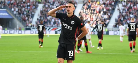 Rafael Santos Borré, delantero de Frankfurt/ AFP