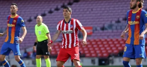 Luis Suárez viene de marcar en Champions/ AFP