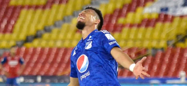 Fernando Uribe celebrando el gol ante Medellín / Foto VizzorImage