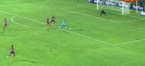 Llegada de Jaguares frente a Medellín.