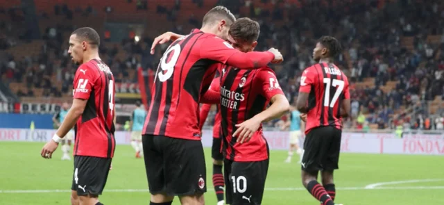 Milán sigue invicto en la Serie A / AFP