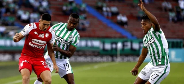 Nacional y Santa Fe se enfrentan en la vuelta de los cuartos de final de Copa / Foto VizzorImage