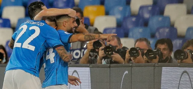 Nápoli logró su sexta victoria en seis fechas / AFP