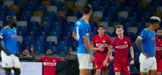 Nápoli tropezó frente a Spartak Moscú / AFP