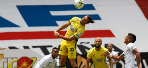 Once Caldas empató 1-1 frente a Bucaramanga / Foto: VizzorImage- John Jairo Bonilla