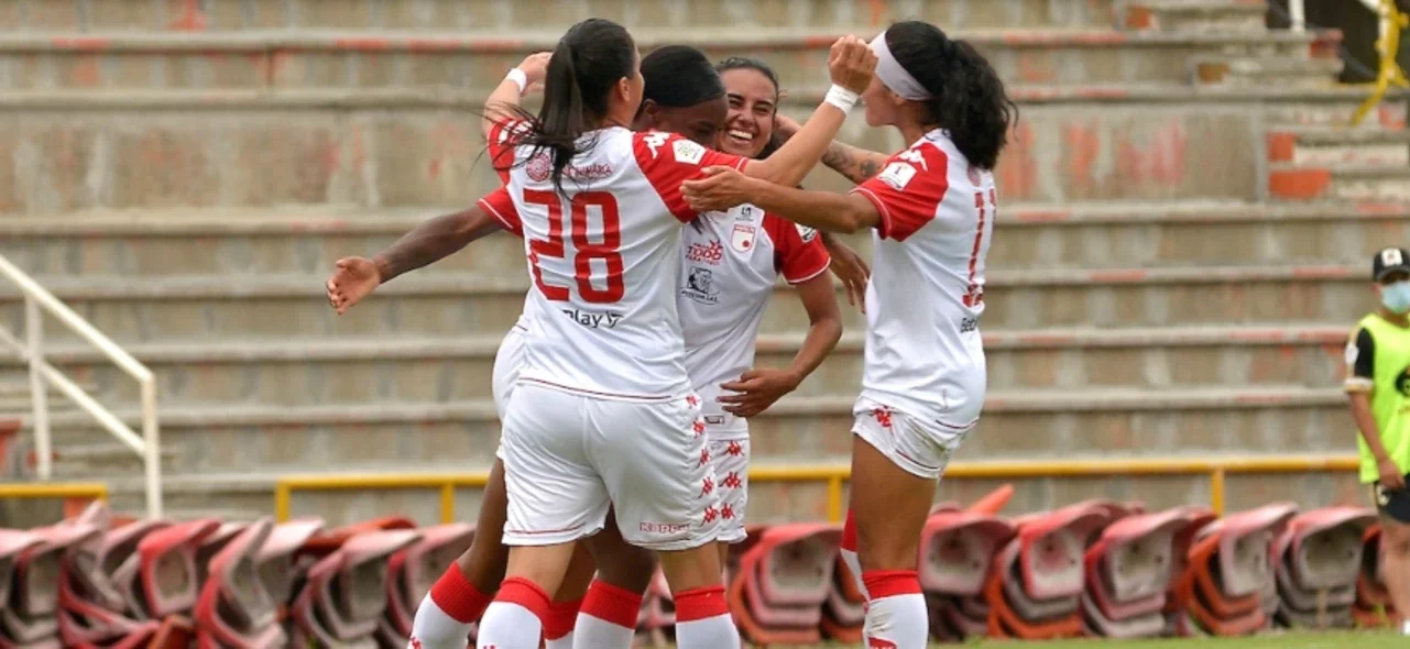 Santa Fe dio el primer golpe frente a Nacional | Foto: VizzorImage / Juan Herrera